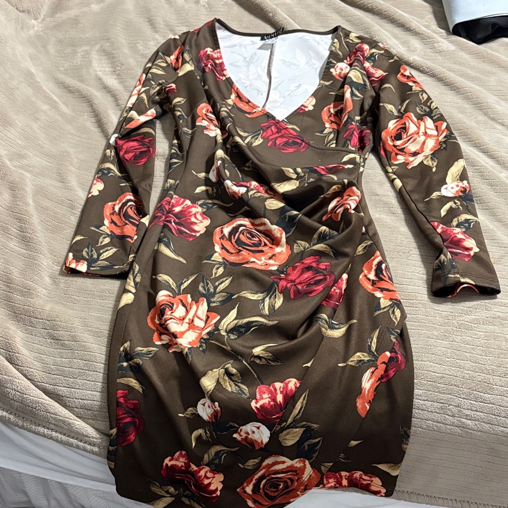 VENUS Brown Floral Long Sleeve Dress